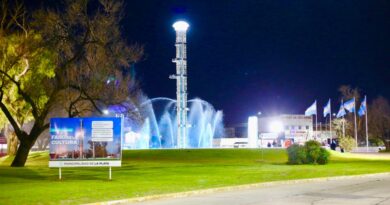La Municipalidad de La Plata puso en valor el emblemático Faro de la Cultura de 7 y 528